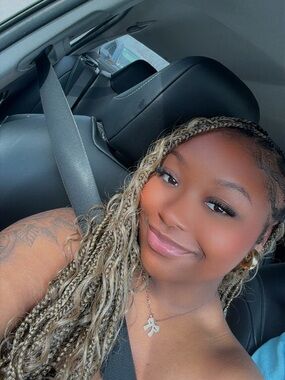 Meet your Posher, Oneste